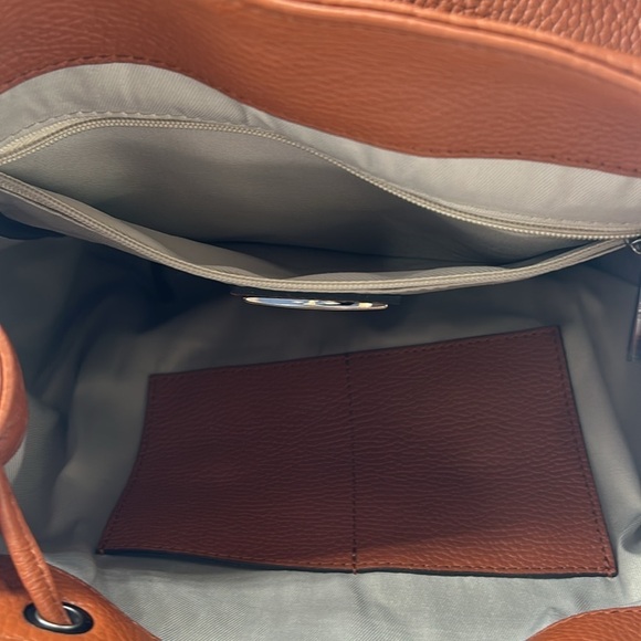 1713- Valentino By Mario Valentino Backpack Leather Made In Italy NWT - Picture 12 of 12